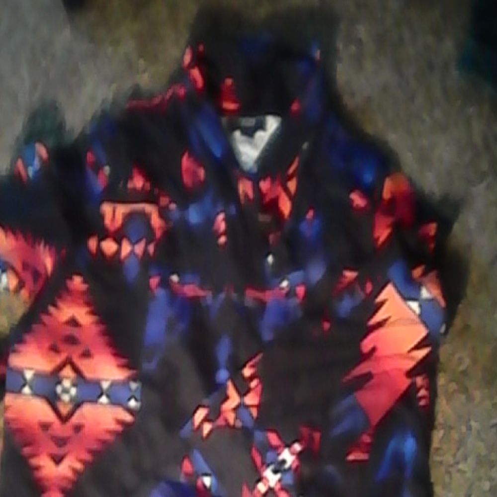 Womens long sleeve pattern shirt